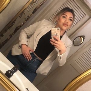 Meet your Posher, Isamar